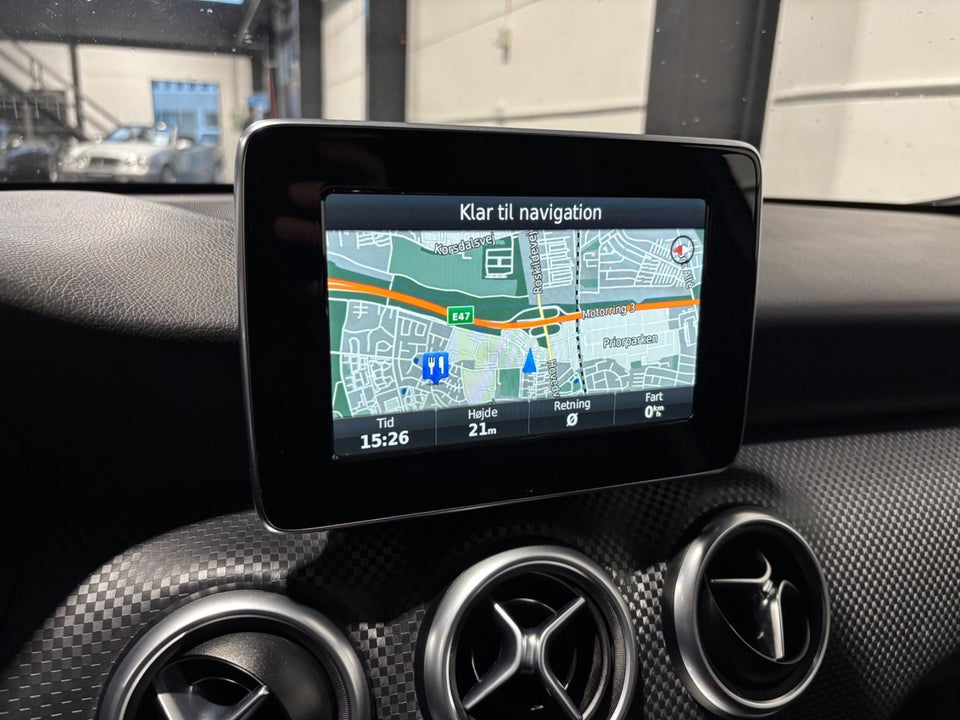 Mercedes A180 1,6 Urban aut. 5d