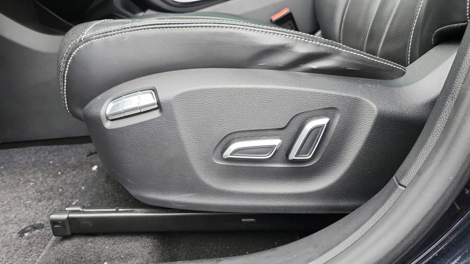 MG Marvel R Luxury 5d