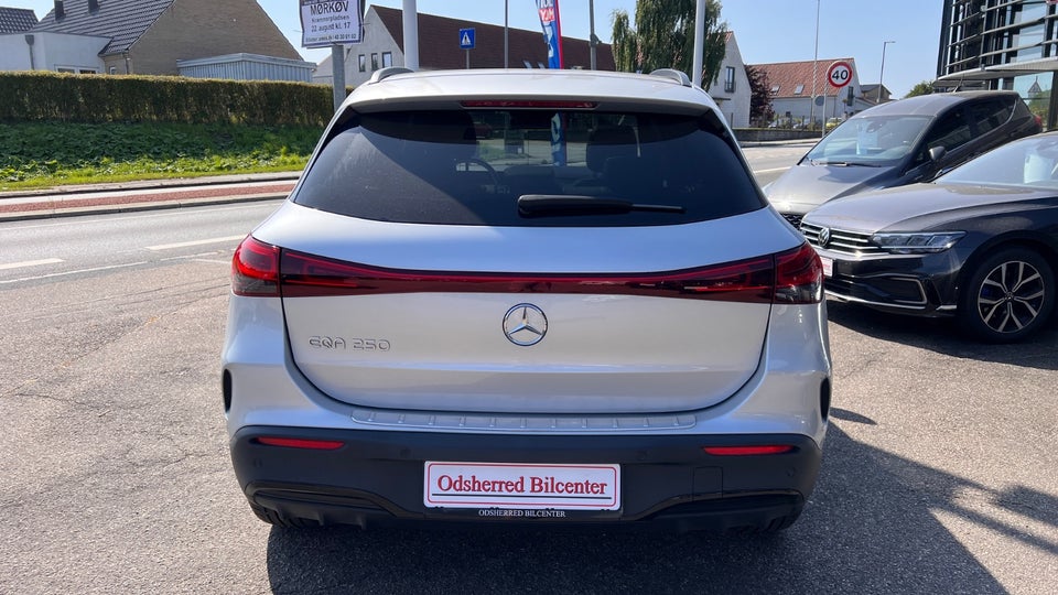 Mercedes EQA250 AMG Line 5d