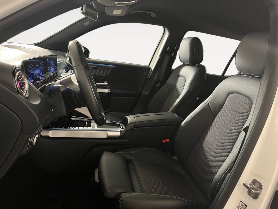 Mercedes EQB300 Progressive 4Matic 5d