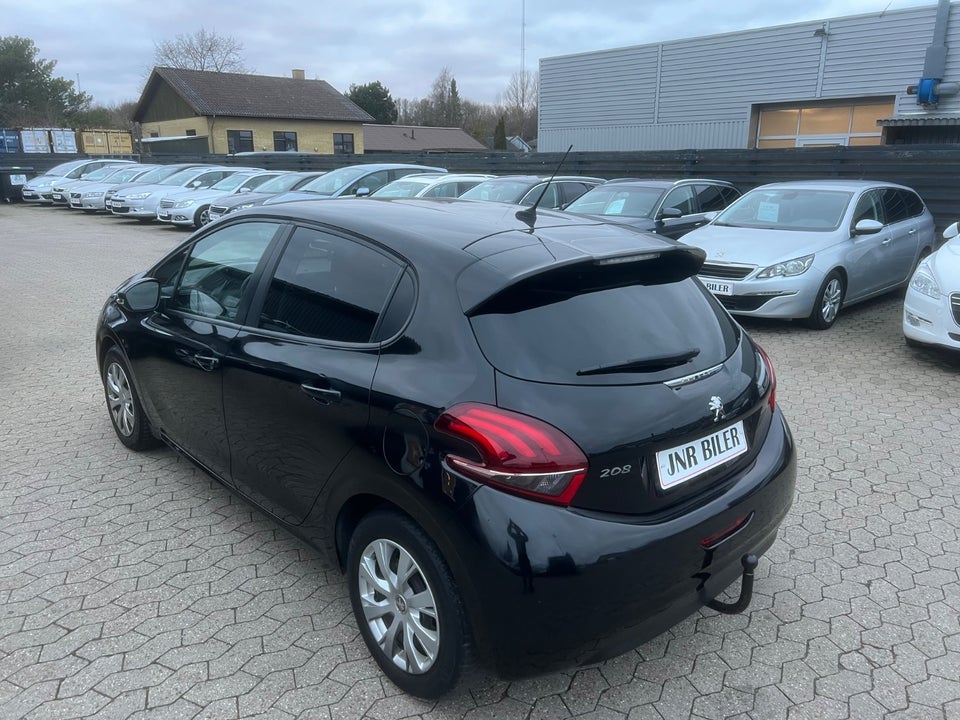 Peugeot 208 1,2 PureTech 82 Prestige 5d