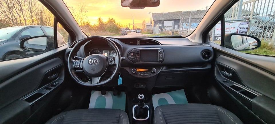 Toyota Yaris 1,0 VVT-i T2 Exclusive 5d