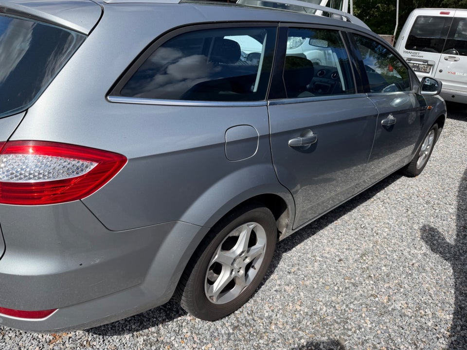 Ford Mondeo 2,0 TDCi 140 Titanium 4d
