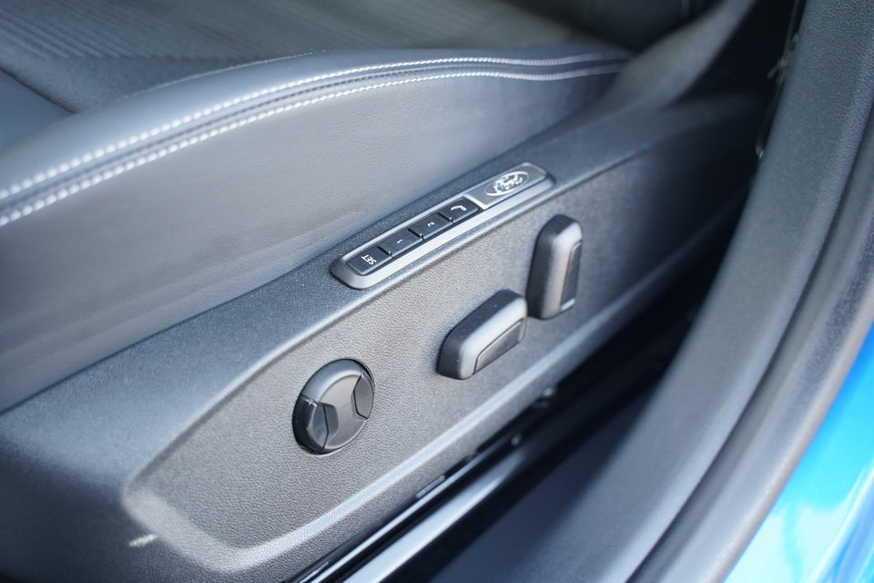 Ford Explorer 79 Select Extended Range AWD 5d