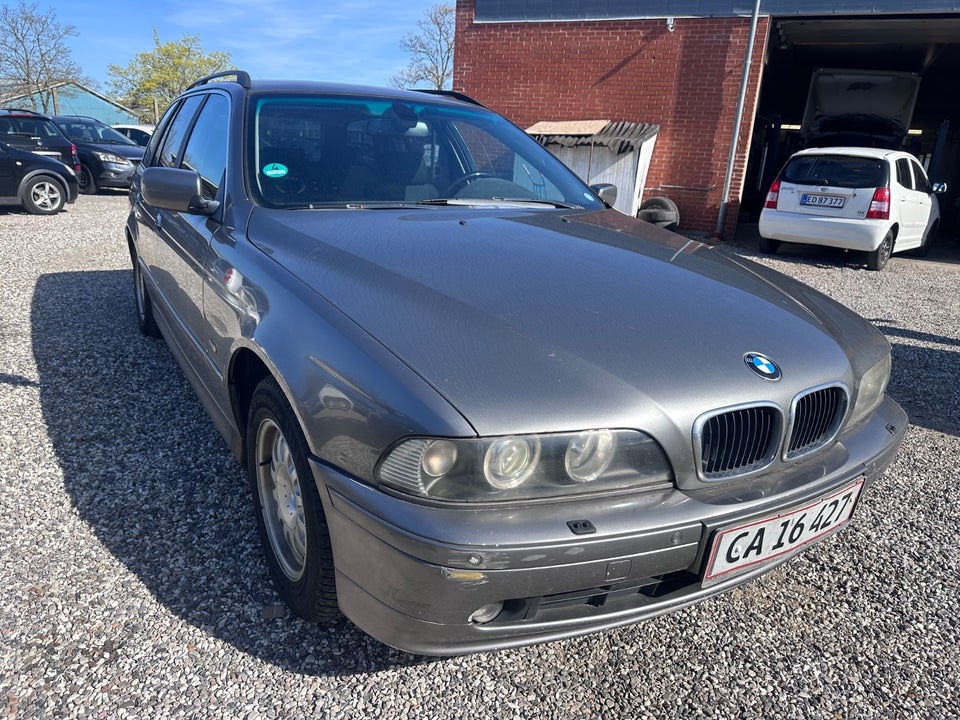 BMW 520i 2,2 Touring Steptr. 5d