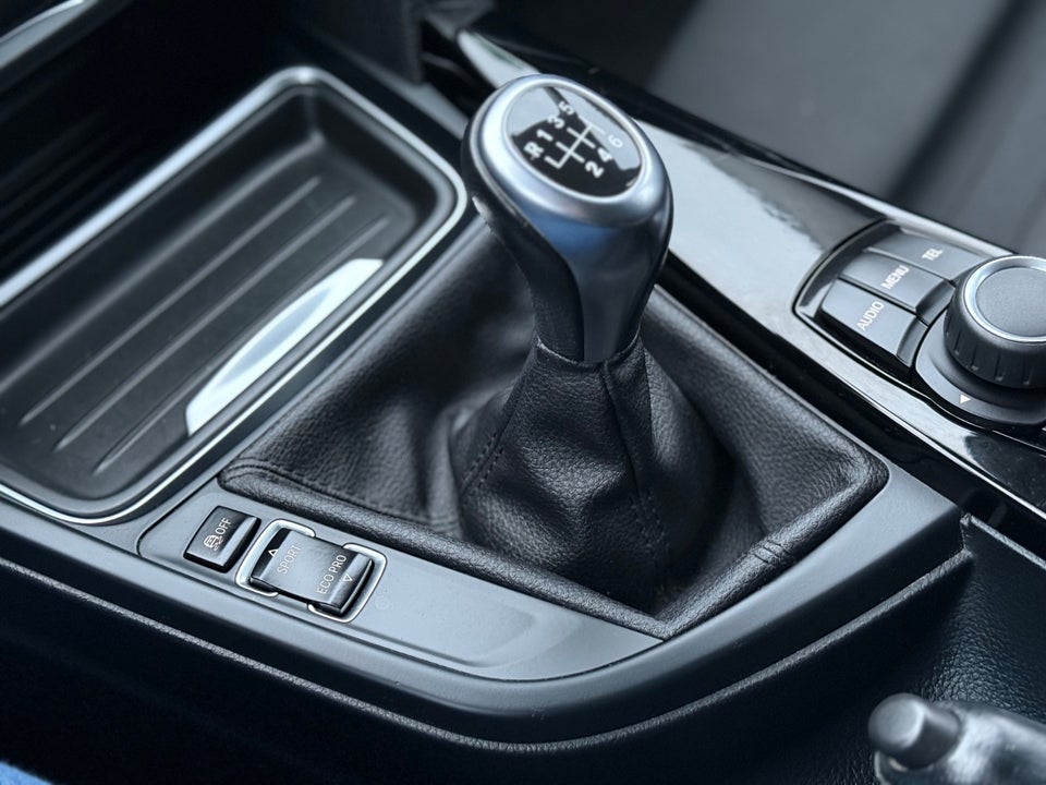 BMW 316i 1,6 Touring Sport Line 5d