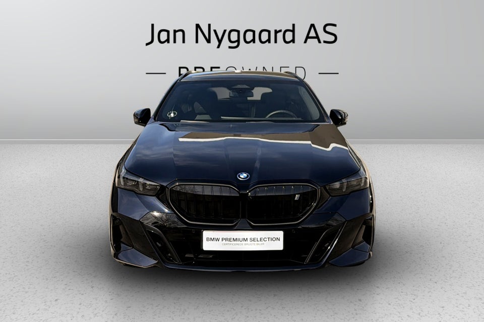 BMW i5 eDrive40 Touring Supercharged 5d