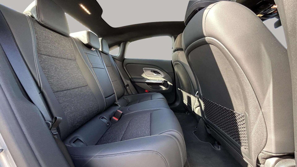 Mercedes CLA250+ electric Progressive Advance Plus 4d