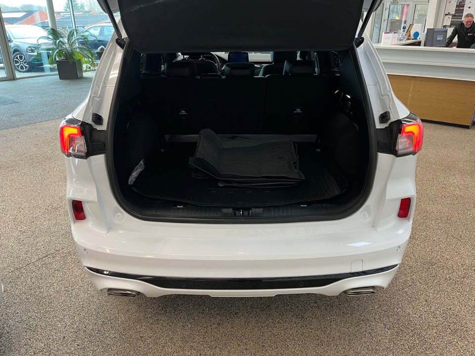 Ford Kuga 2,5 PHEV ST-Line CVT 5d