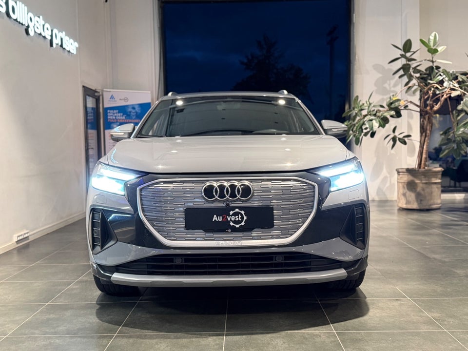 Audi Q4 e-tron 40  5d