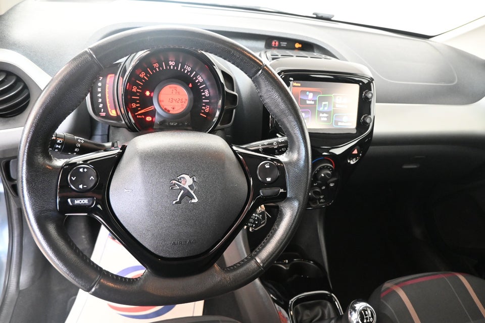 Peugeot 108 1,0 e-VTi 69 Allure 5d