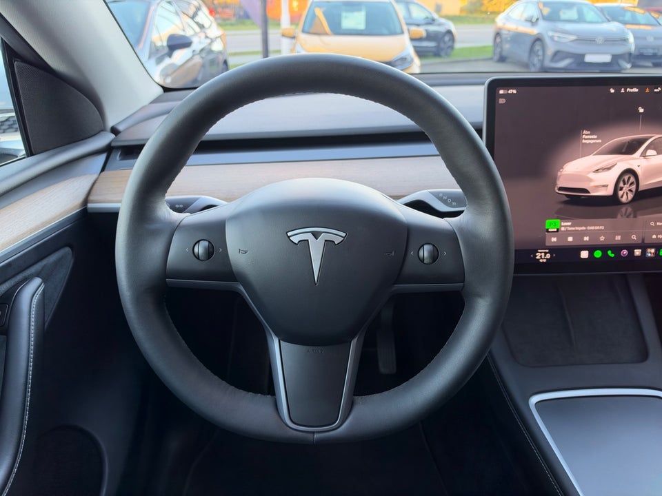 Tesla Model Y Long Range AWD 5d