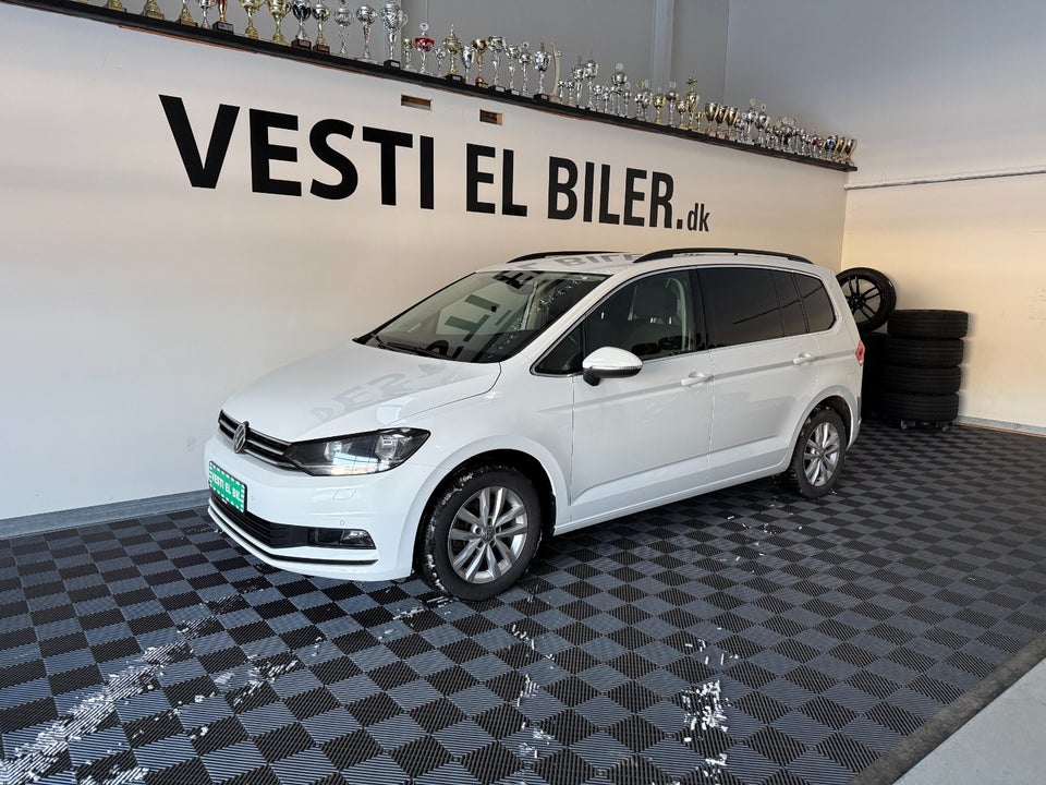 VW Touran 2,0 TDi 150 Highline DSG Van 5d