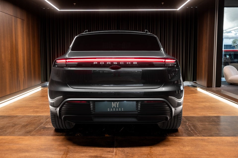 Porsche Macan 4 5d