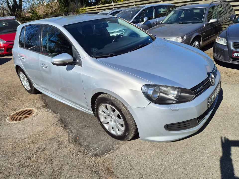 VW Golf VI 1,6 TDi 105 BlueMotion 5d