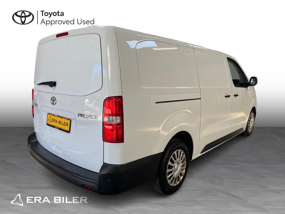 Toyota ProAce 2,0 D 144 Long Comfort Master aut. 4d