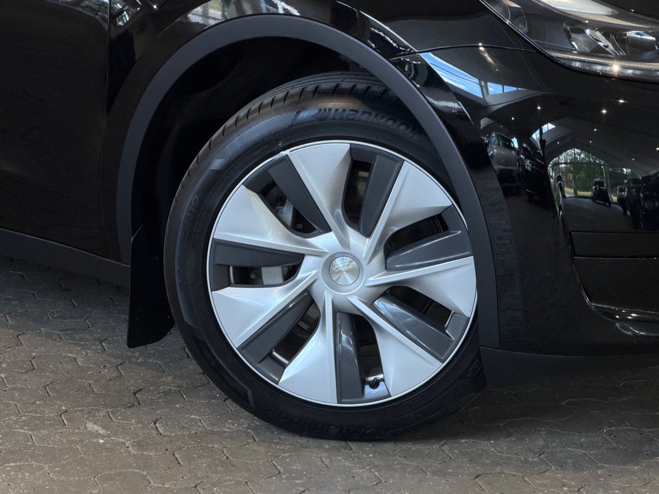 Tesla Model Y RWD 5d