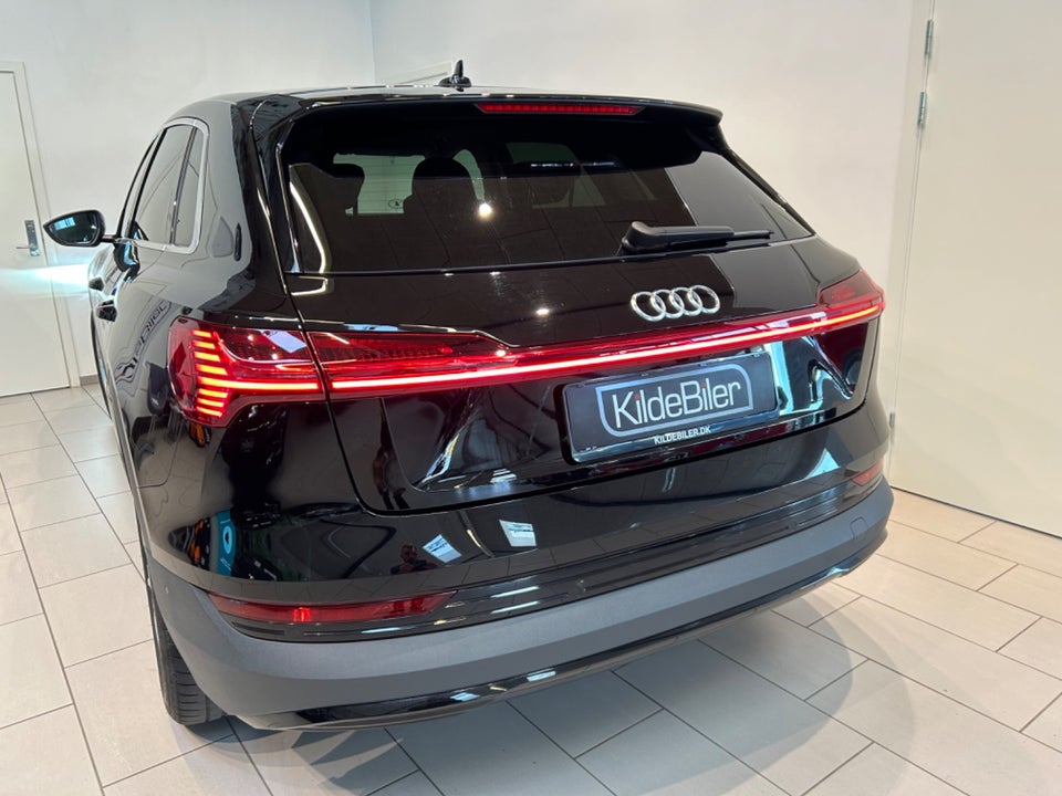 Audi e-tron 50 quattro 5d