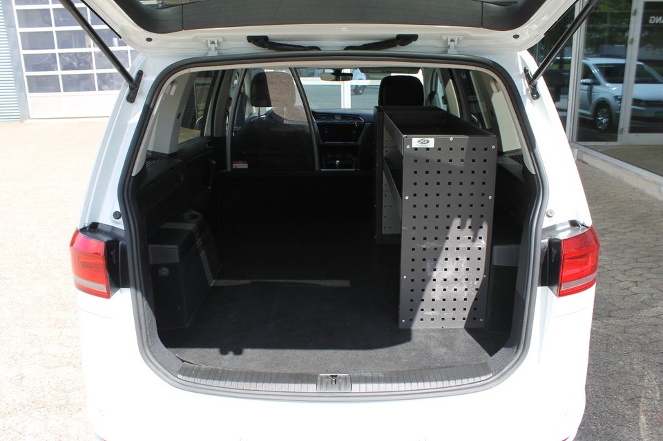 VW Touran 2,0 TDi 150 Highline DSG Van 5d