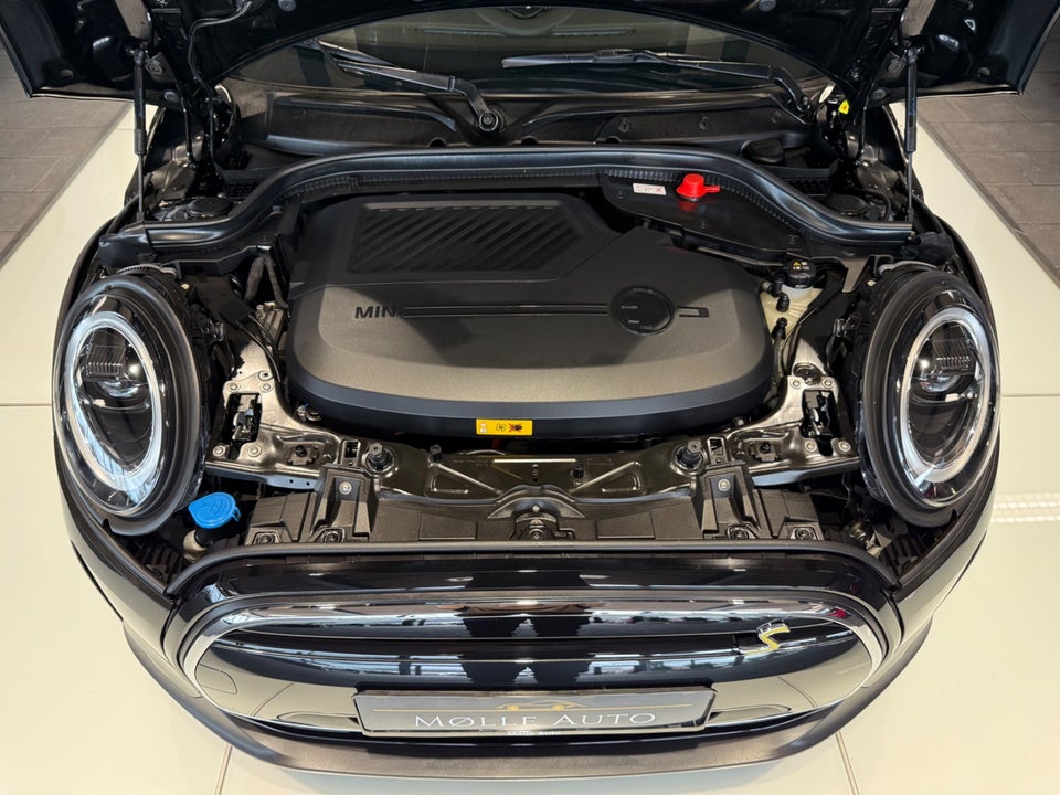 MINI Cooper SE Camden Edition 33 3d