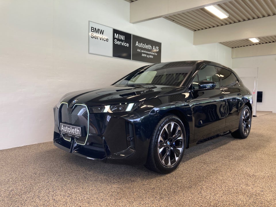 BMW iX xDrive45 M-Sport 5d