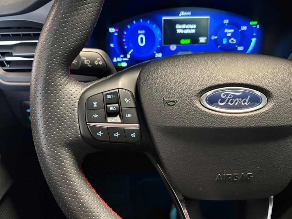 Ford Kuga 2,5 PHEV ST-Line X CVT 5d