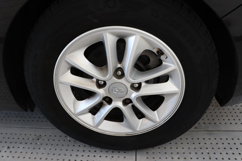 Hyundai i30 1,6 CRDi 110 XTR CW Eco 5d