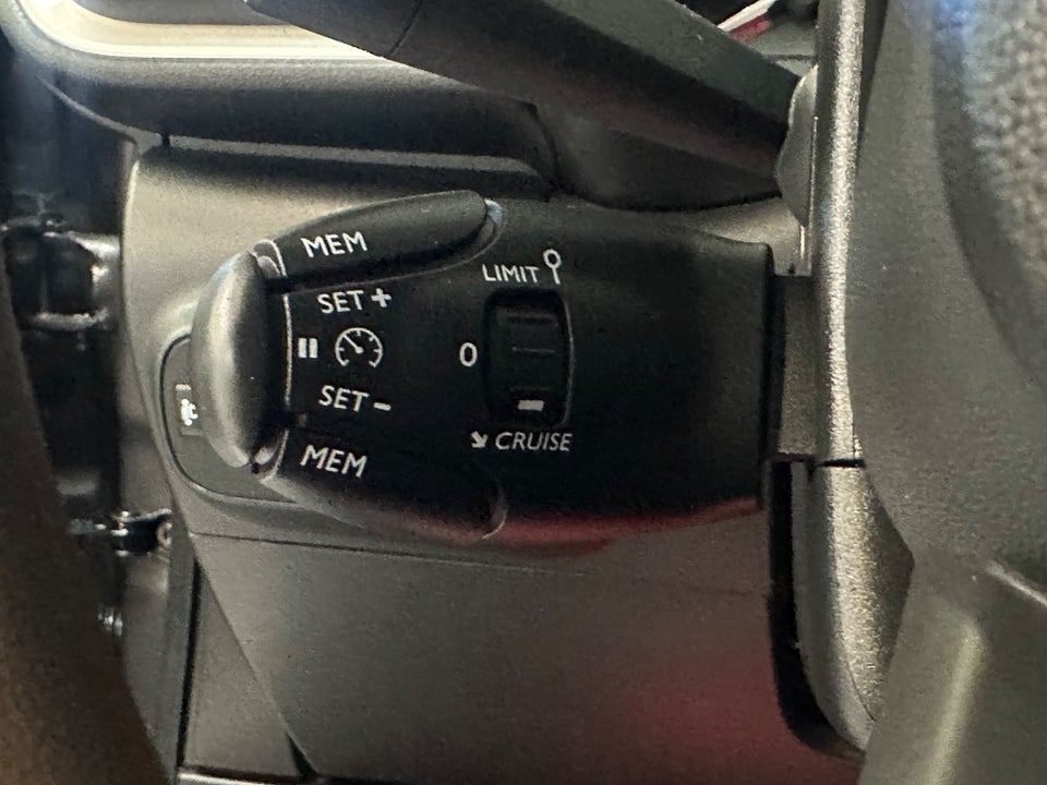 Citroën C3 1,2 PureTech 83 Attraction 5d