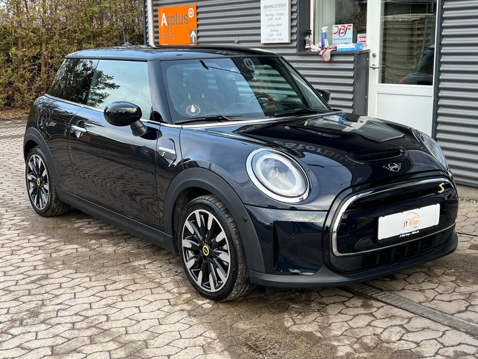 MINI Cooper SE Maximise 3d