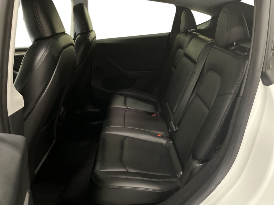 Tesla Model Y Long Range AWD 5d