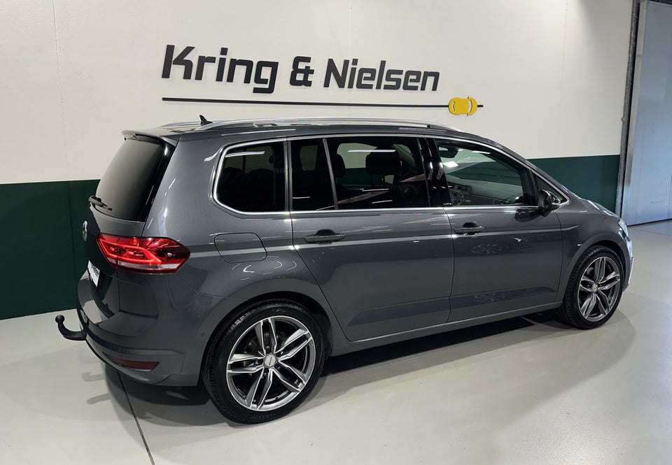 VW Touran 1,6 TDi 115 IQ.Drive DSG 7prs 5d