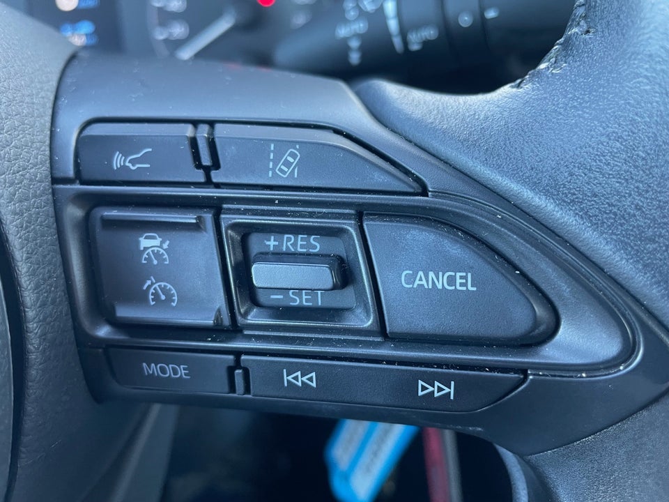 Toyota Yaris 1,5 Hybrid Active e-CVT 5d