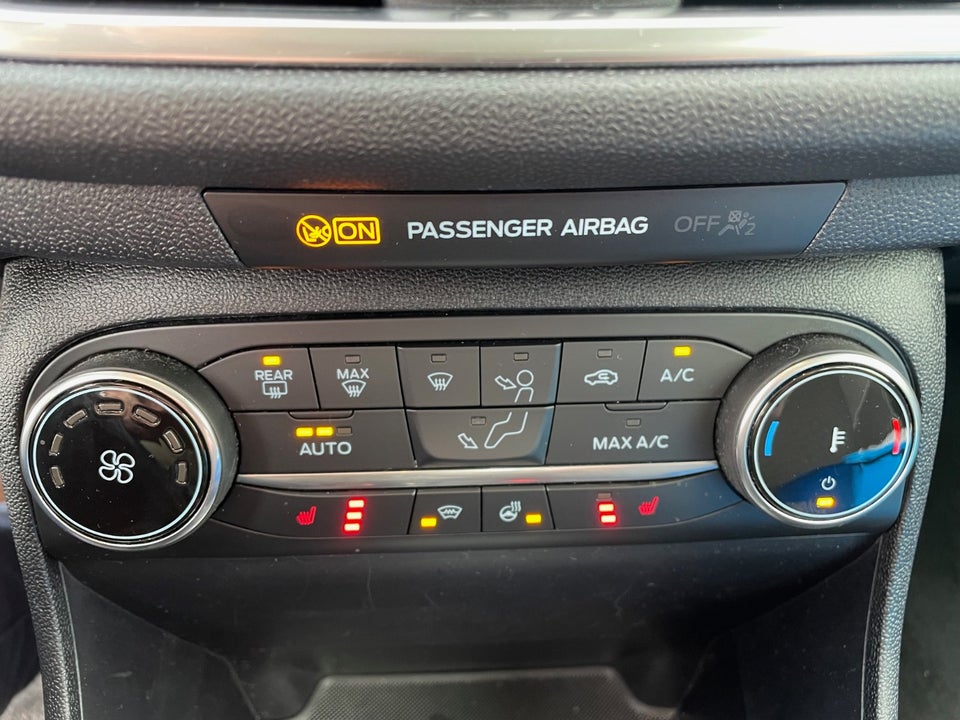 Ford Fiesta 1,0 EcoBoost mHEV Titanium 5d