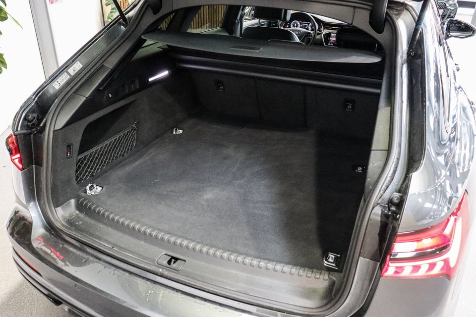 Audi A6 55 TFSi e S-line Avant quattro S-tr. 5d