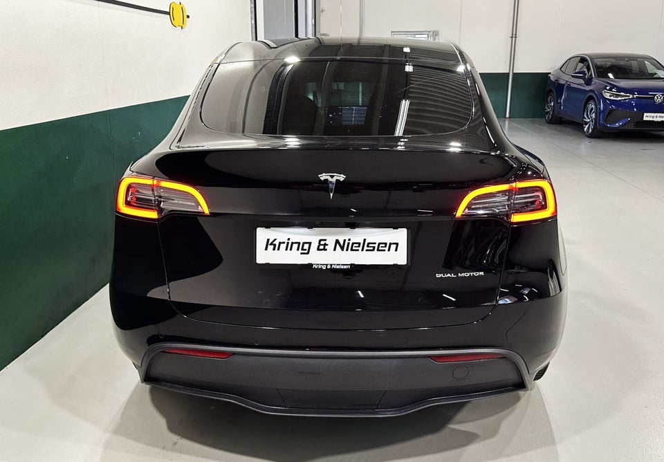 Tesla Model Y Long Range AWD 5d