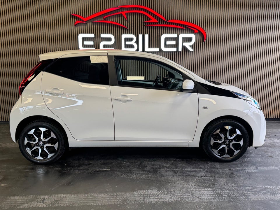 Toyota Aygo 1,0 VVT-i x-press 5d