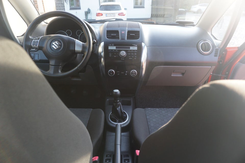 Suzuki SX4 1,6 CombiBack GLXtra 5d