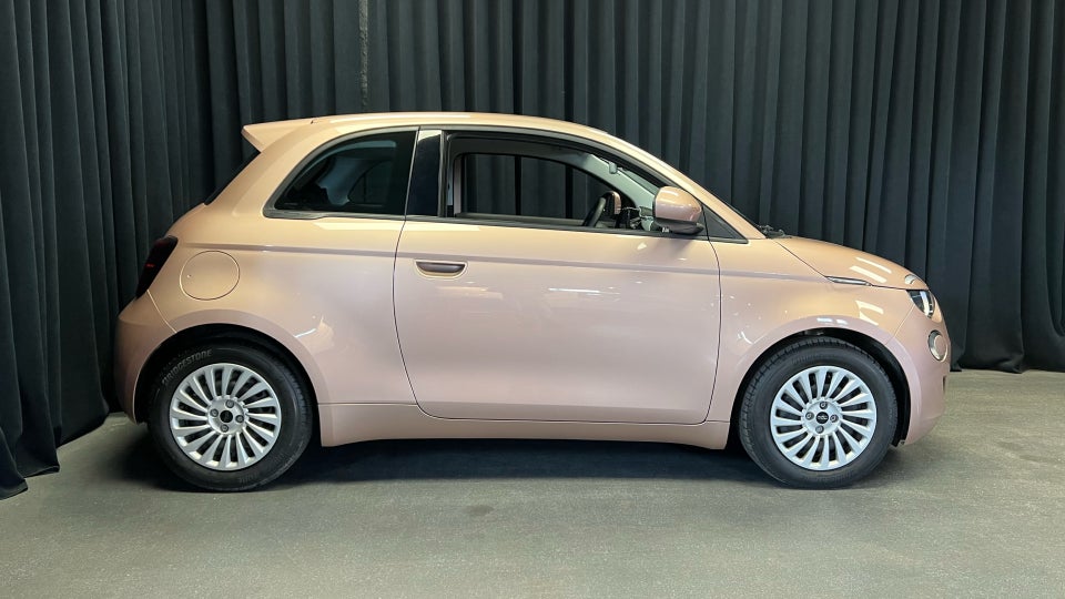 Fiat 500e 24 Action 3d