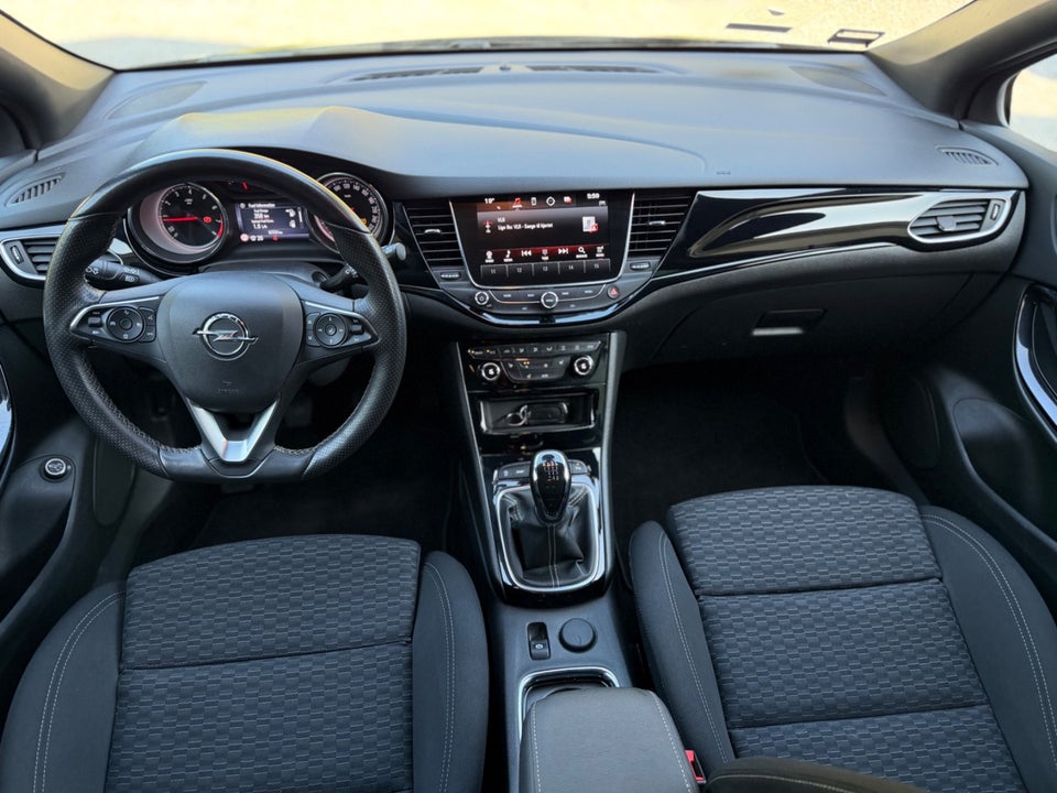 Opel Astra 1,4 T 150 Exclusive Sports Tourer 5d