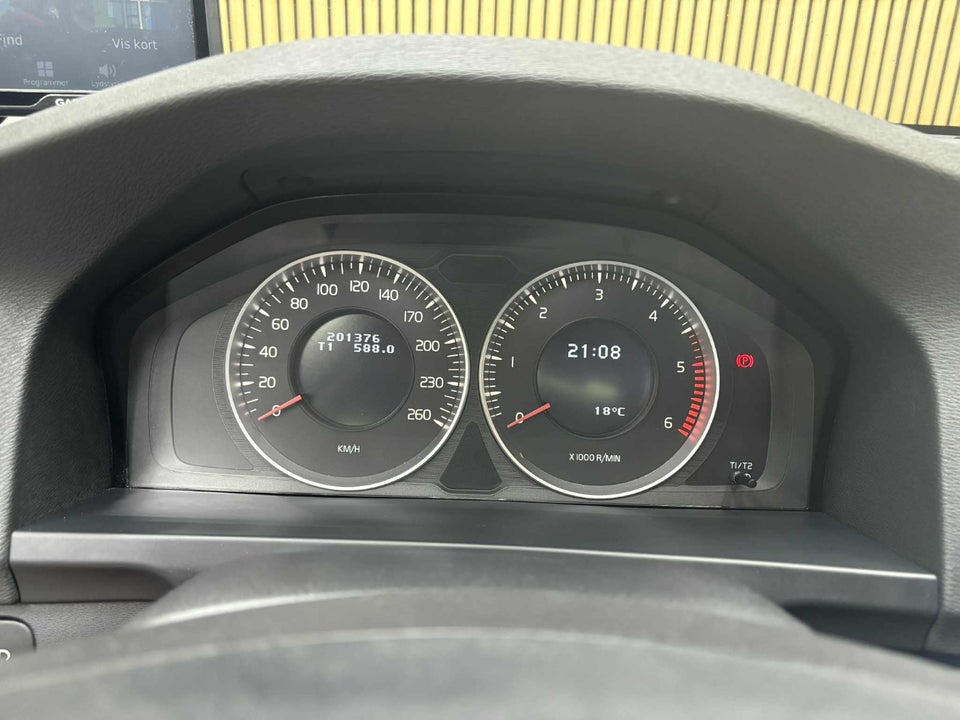 Volvo V60 1,6 DRIVe Momentum 5d