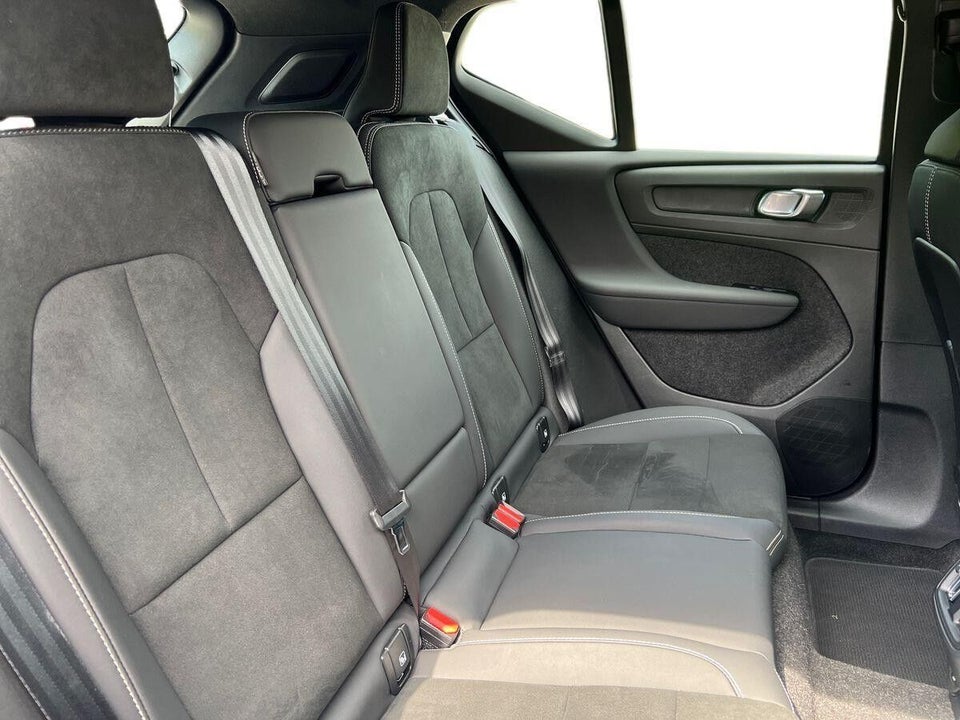 Volvo XC40 ReCharge Twin Plus 5d