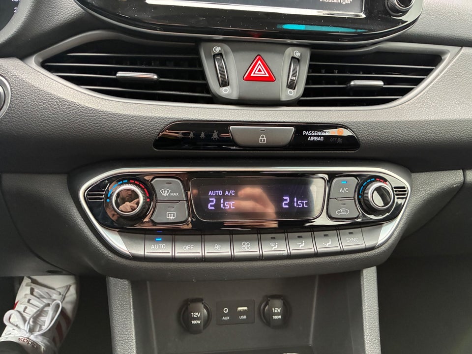 Hyundai i30 1,4 T-GDi Trend stc. DCT 5d