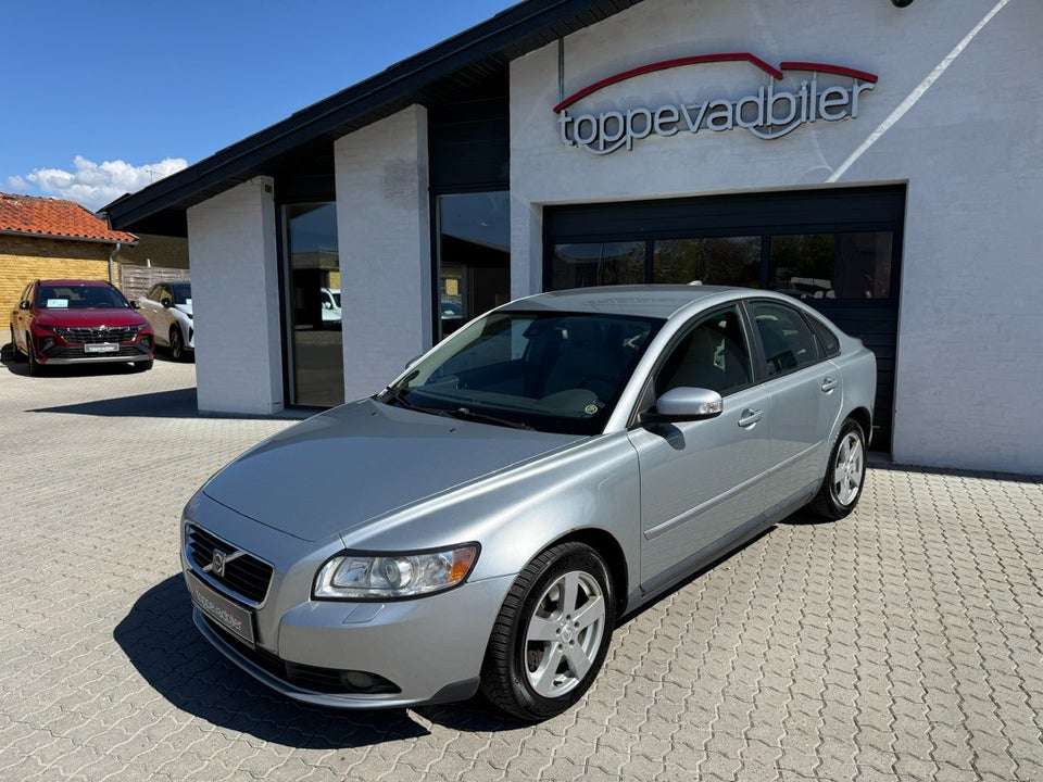 Volvo S40 2,4i  4d