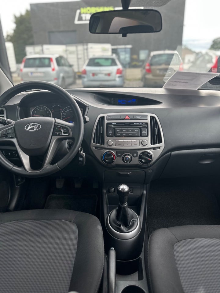 Hyundai i20 1,4 Premium 5d