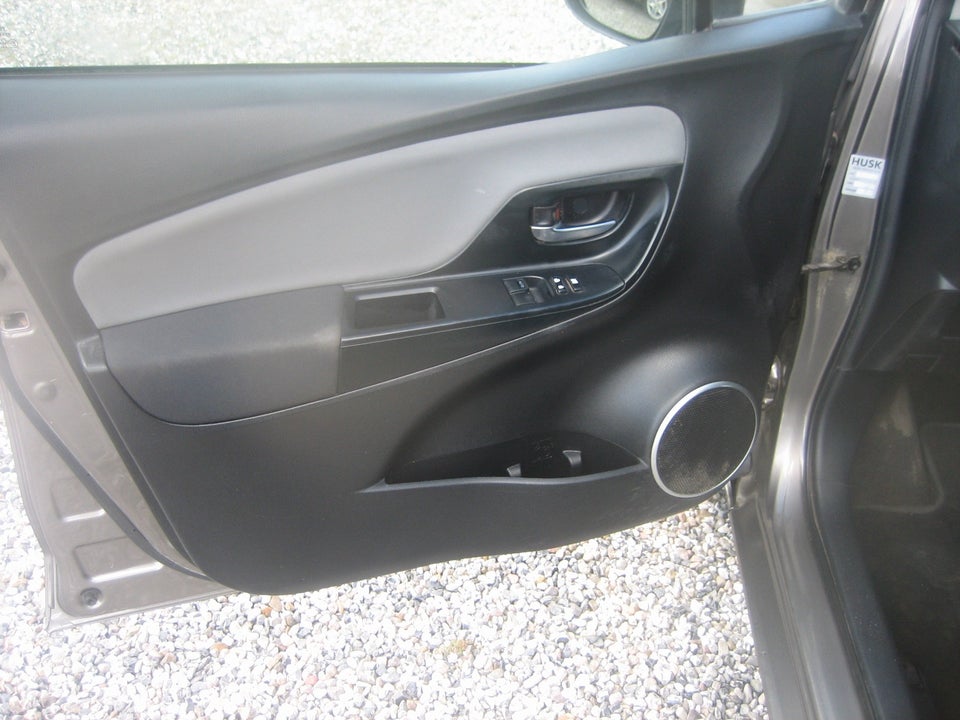 Toyota Yaris 1,5 Hybrid H2 e-CVT 5d