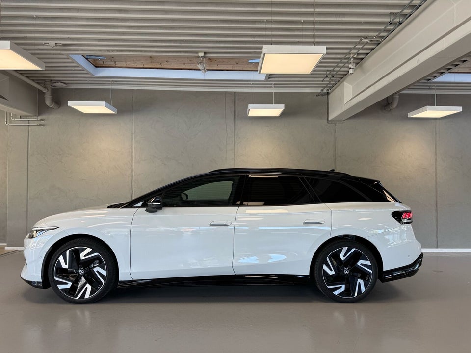 VW ID.7 86 Pro S Tourer 5d