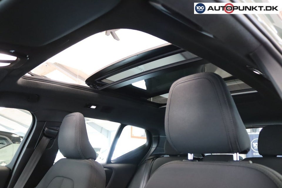 Volvo XC40 P8 ReCharge Twin Pro 5d