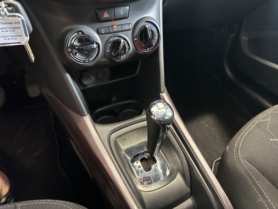 Peugeot 2008 1,2 e-VTi 82 Style ESG 5d