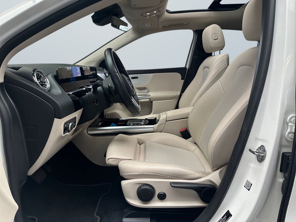 Mercedes EQA250 Progressive 5d