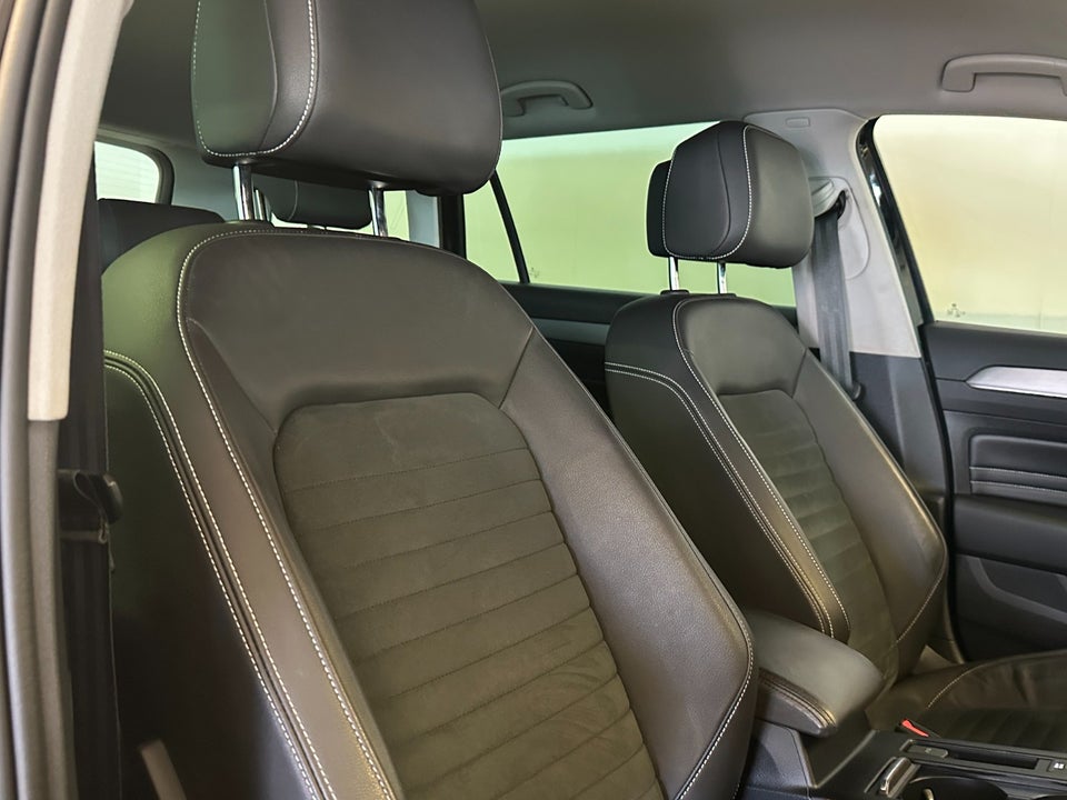 VW Passat 2,0 TDi 150 Elegance+ Variant DSG 5d